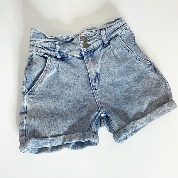 EUC GB Girls Size 10 Girls Denim Shorts Cuffed Acid Wash Retro Pleated - Picture 1 of 9